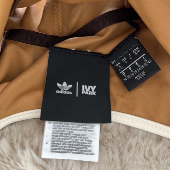 Ivy Park x Adidas hoodie shrug and reversible suit 2 PC set - Picture 7 of 16